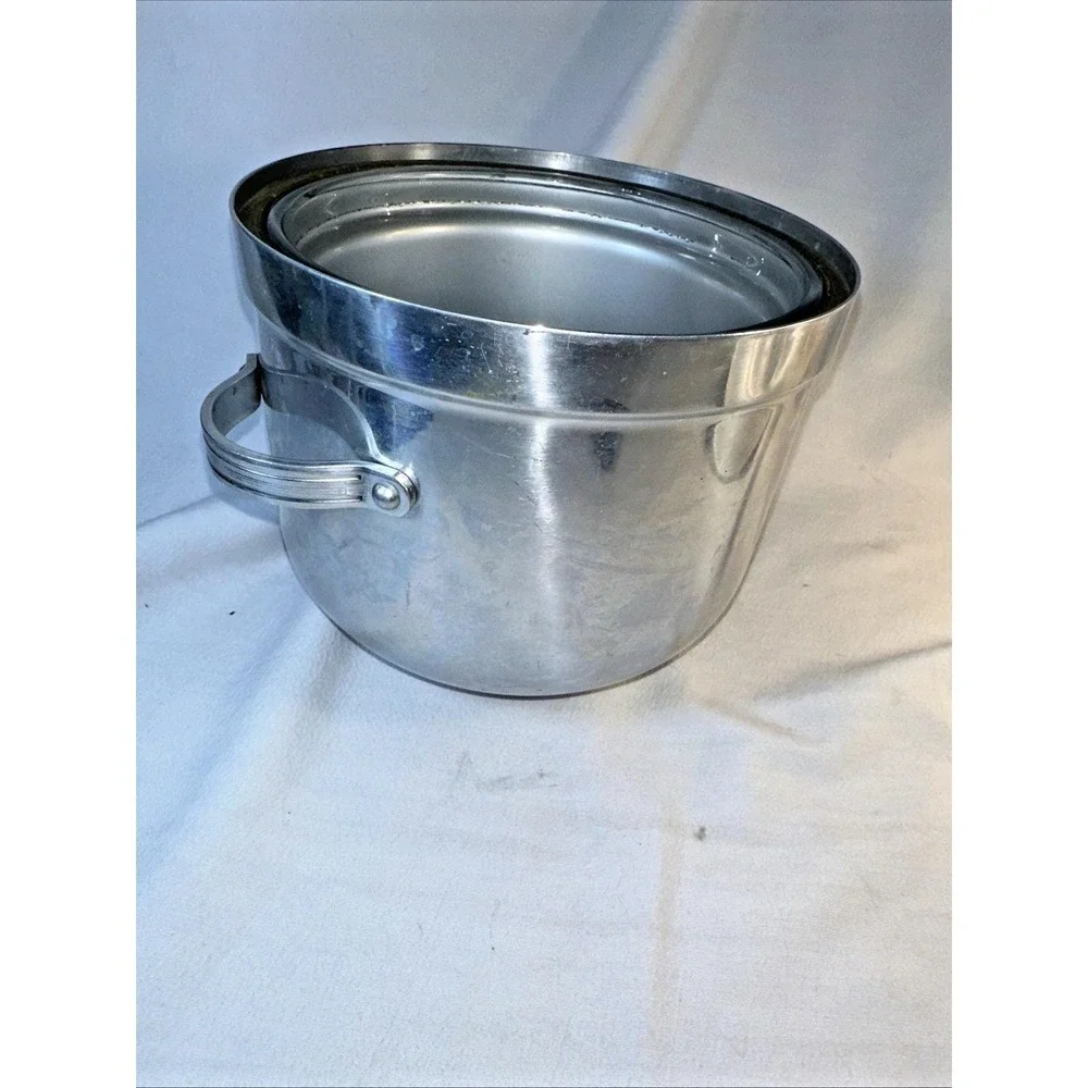 Vintage Buenilum & Pyrex Glass Lined Aluminum Ice Bucket w/ Lid Wooden Finial - Picture 8 of 12